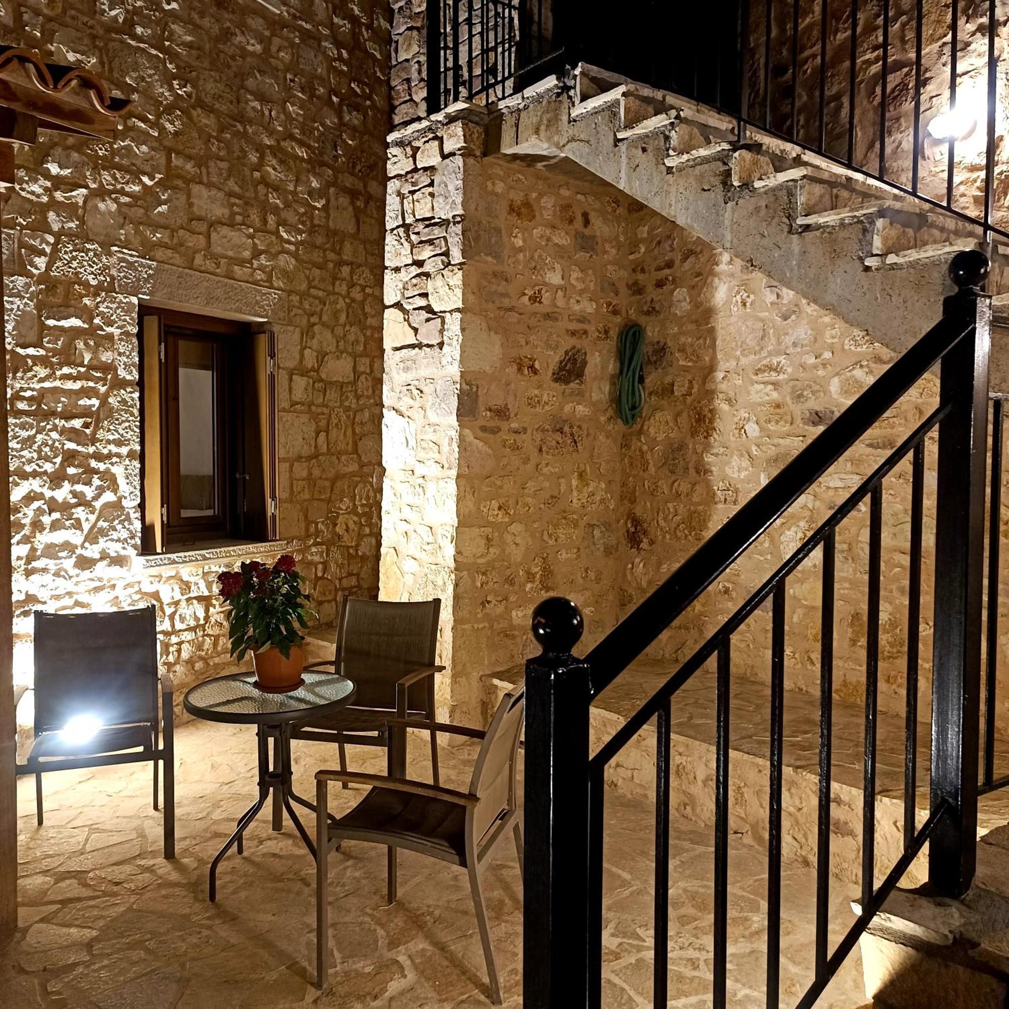 Melato Apartment *